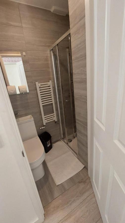 Double En-Suite Room Available In 3 Bed Apt Λονδίνο Εξωτερικό φωτογραφία